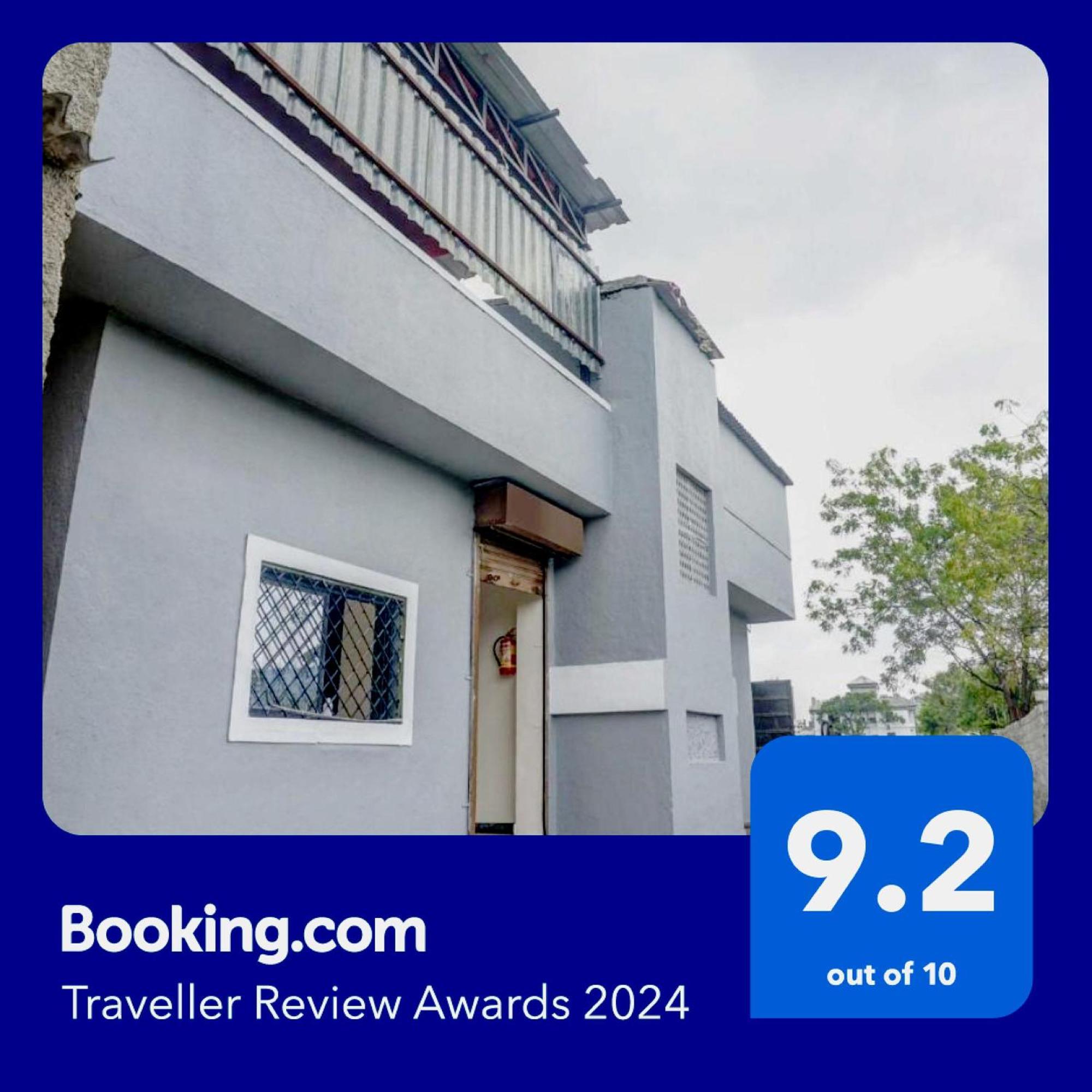 SPOT ON 74501 Hotel Supriya Garden Vagholi Exterior foto